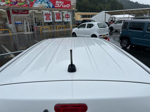 アルトラパン Ｓ　４ＷＤ　全周囲カメラ　ナビ　ＴＶ　衝突被害軽減システム　オートライト　ＨＩＤ　スマートキー　アイドリングストップ　電動格納ミラー　シートヒーター　ベンチシート　ＣＶＴ　盗難防止システム　ＡＢＳ　ＥＳＣ（31枚目）
