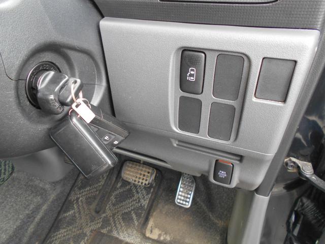 タント カスタムＸ　４ＷＤ　タイミングチェーンエンジン　スマートキー　パワースライドドア　ＡＡＣ　ナビＴＶＢｌｕｅｔｏｏｔｈオーディオ　ベンチシート　インパネシフト　純正エアロ　ＨＩＤライト　１４インチアルミ　点検渡し（11枚目）