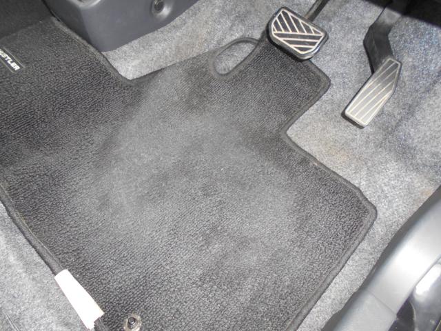 ハスラー Ｇ　４ＷＤ　タイミングチェーンエンジンＣＶＴオートマ　アイドリングストップ　プッシュスタートスマートキー　ＡＡＣ　衝突軽減ブレーキシステム　ダウンヒルアシストコントロール　横滑り防止装置　車検整備保証付（12枚目）