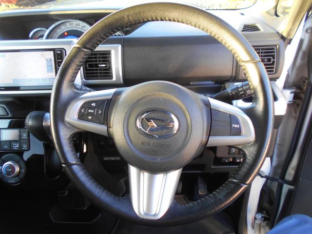 革巻きステアリング！ハンドルの擦れも少ないです！ステアリングスイッチ付