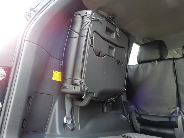 ランドクルーザープラド ＴＸリミテッド　ＡＲＢベースラック新品２インチリフトアップ新品ショック新品インナーブラックヘッドライト新品スモークコンビテール新品ジャオスマフラー新品ＴＯＹＯＴＡグリルＴＲＤホイールサンルーフ（22枚目）