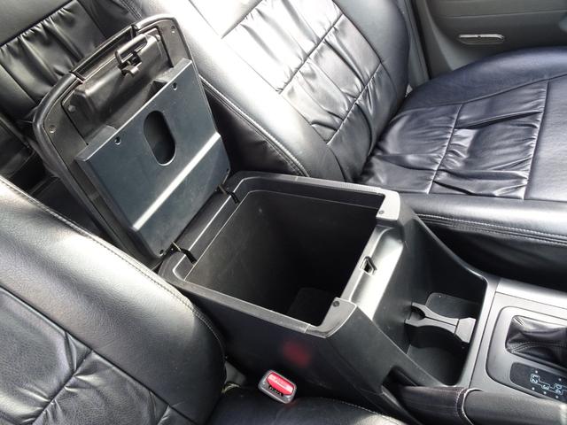 ランドクルーザープラド ＴＸリミテッド　ＡＲＢベースラック新品２インチリフトアップ新品ショック新品インナーブラックヘッドライト新品スモークコンビテール新品ジャオスマフラー新品ＴＯＹＯＴＡグリルＴＲＤホイールサンルーフ（30枚目）