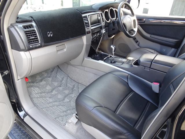 TOYOTA HILUX SURF SSR-G