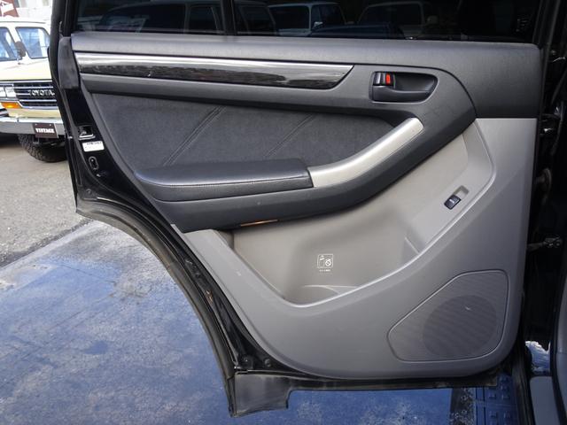 TOYOTA HILUX SURF SSR-G