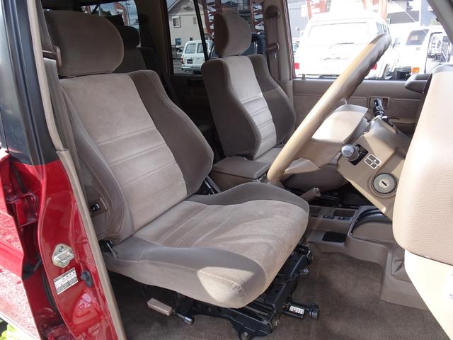 ランドクルーザープラド ＥＸワイド　最上級ＥＸサンルーフ茶内装新品ミッキートンプソン１６インチＡＷ新品ＢＦグッドリッチオールテレーンタイヤ新品２インチリフトアップ新品ランチョショック新品オレンジコーナーレンズ新品クリスタルヘッドライト（15枚目）