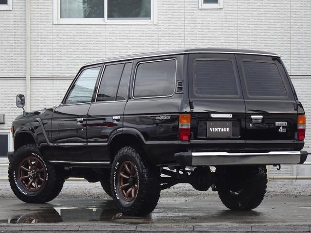 ランドクルーザー60 GX平屋根観音扉5速MTFJ62V新品鍛造17インチホイール新品BFグッドリッチATタイヤ新品グリル新品フロントバンパー新品リアバンパー新品ヘッドライト新品楽々ナビのディスプレイオーディオ西日本仕入(8枚目)