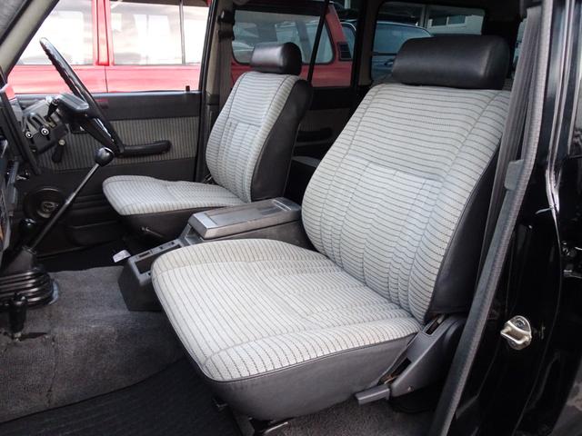 ランドクルーザー60 GX平屋根観音扉5速MTFJ62V新品鍛造17インチホイール新品BFグッドリッチATタイヤ新品グリル新品フロントバンパー新品リアバンパー新品ヘッドライト新品楽々ナビのディスプレイオーディオ西日本仕入(16枚目)