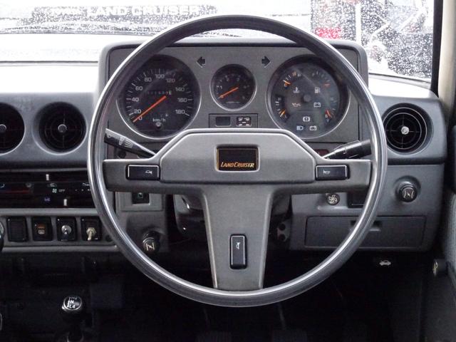 ランドクルーザー60 GX平屋根観音扉5速MTFJ62V新品鍛造17インチホイール新品BFグッドリッチATタイヤ新品グリル新品フロントバンパー新品リアバンパー新品ヘッドライト新品楽々ナビのディスプレイオーディオ西日本仕入(48枚目)