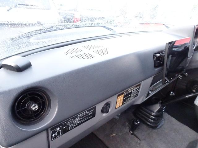 ランドクルーザー60 GX平屋根観音扉5速MTFJ62V新品鍛造17インチホイール新品BFグッドリッチATタイヤ新品グリル新品フロントバンパー新品リアバンパー新品ヘッドライト新品楽々ナビのディスプレイオーディオ西日本仕入(56枚目)