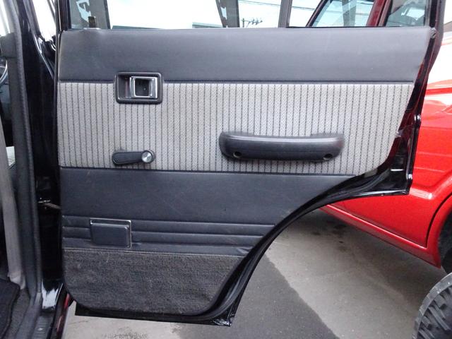 ランドクルーザー60 GX平屋根観音扉5速MTFJ62V新品鍛造17インチホイール新品BFグッドリッチATタイヤ新品グリル新品フロントバンパー新品リアバンパー新品ヘッドライト新品楽々ナビのディスプレイオーディオ西日本仕入(60枚目)