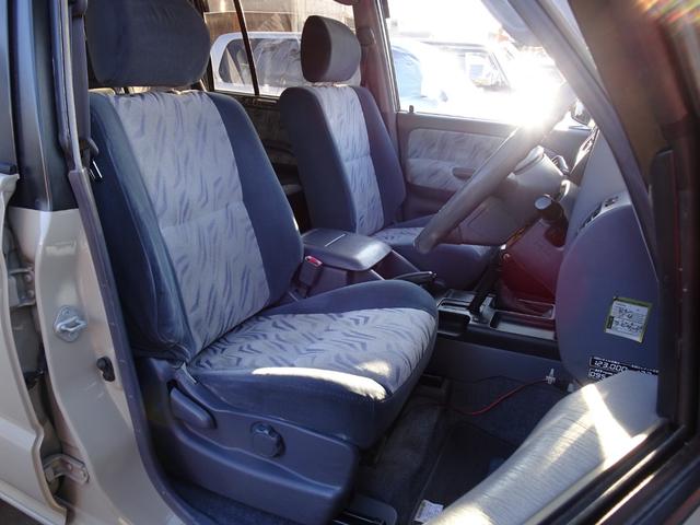 ランドクルーザープラド TX 後期型丸目換装クラシックコンプリートオプションリアデフロック新品BFグッドリッチタイヤ新品オレンジコーナーレンズ新品LEDテール2インチリフトアップ8人乗りクリスタルヘッドライト西日本仕入(15枚目)