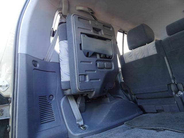 ランドクルーザープラド TX 後期型丸目換装クラシックコンプリートオプションリアデフロック新品BFグッドリッチタイヤ新品オレンジコーナーレンズ新品LEDテール2インチリフトアップ8人乗りクリスタルヘッドライト西日本仕入(23枚目)