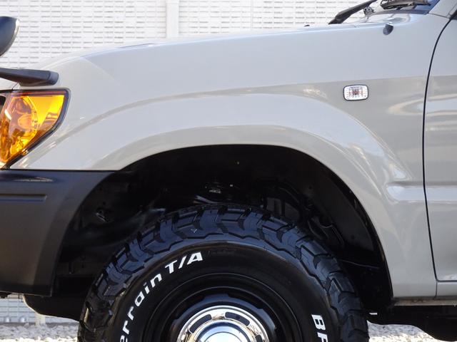 ランドクルーザープラド TX 後期型丸目換装クラシックコンプリートオプションリアデフロック新品BFグッドリッチタイヤ新品オレンジコーナーレンズ新品LEDテール2インチリフトアップ8人乗りクリスタルヘッドライト西日本仕入(42枚目)