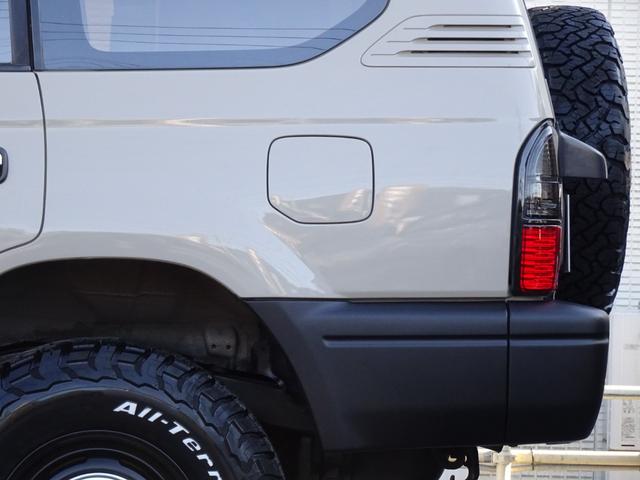 ランドクルーザープラド TX 後期型丸目換装クラシックコンプリートオプションリアデフロック新品BFグッドリッチタイヤ新品オレンジコーナーレンズ新品LEDテール2インチリフトアップ8人乗りクリスタルヘッドライト西日本仕入(45枚目)