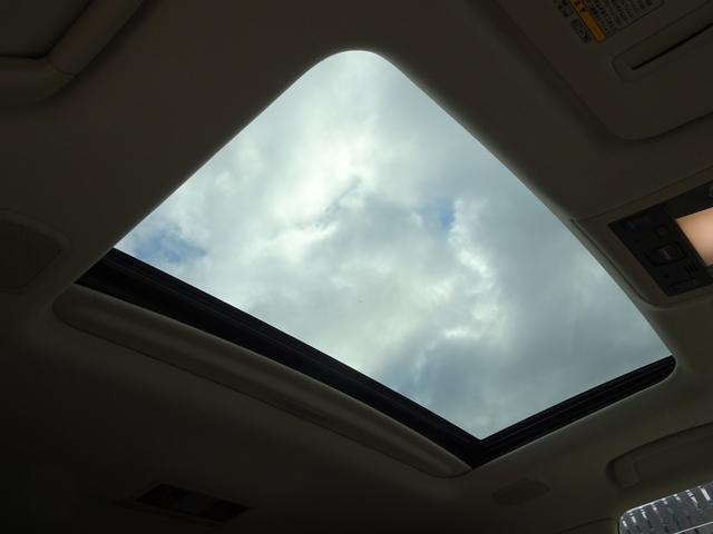 ランドクルーザー ＺＸ　後期型モデリスタスポイラーサンルーフレザーシート純正ナビバックカメラＥＴＣ純正エンジンスターターフォグランプリアルーフスポイラースマートキーウッドハンドル（69枚目）