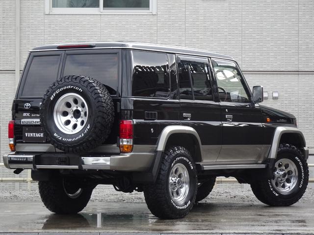 ランドクルーザープラド ＳＸワイド　ＮＯＸ適合排出ガス証明書付２インチリフトアップ新品ミッキートンプソン１６インチＡＷ新品ＢＦグッドリッチＡＴタイヤ新品クリスタルヘッドライト新品オレンジコーナー新品オレンジクリスタルウインカー新品テール（12枚目）