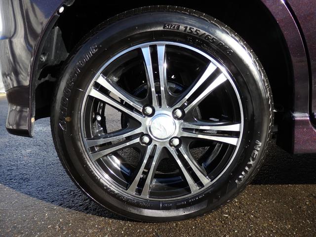 内装仕上げ工程は、掃除機、エコンプレッサーで埃やゴミを除去、シート全席を機械を使い業務用製剤にて隅々まで叩き出し洗浄、フロアマット高圧洗浄、その他細かい所まで徹底的に洗浄し、最後に抗菌コートしてます！