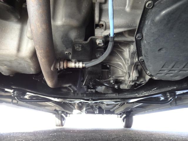 内装仕上げ工程は、掃除機、エコンプレッサーで埃やゴミを除去、シート全席を機械を使い業務用製剤にて隅々まで叩き出し洗浄、フロアマット高圧洗浄、その他細かい所まで徹底的に洗浄し、最後に抗菌コートしてます！