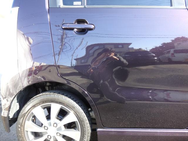 ワゴンＲスティングレー ＴＳ　ＨＩＤヘッドライト　スマートキーＰスタートナビフルセグＴＶ　ＵＳＢ接続ＣＤＤＶＤ再生　ステアリングスイッチパドルシフト新品Ｂカメラ新品前後ドラレコＥＴＣ　純正室内イルミライトアルミ付夏冬タイヤセット付（29枚目）