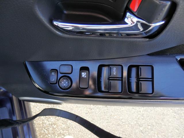 ワゴンＲスティングレー ＴＳ　ＨＩＤヘッドライト　スマートキーＰスタートナビフルセグＴＶ　ＵＳＢ接続ＣＤＤＶＤ再生　ステアリングスイッチパドルシフト新品Ｂカメラ新品前後ドラレコＥＴＣ　純正室内イルミライトアルミ付夏冬タイヤセット付（52枚目）