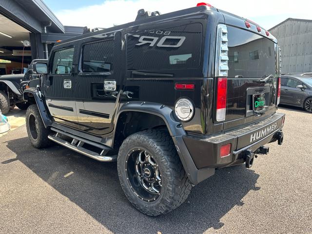 ハマーＨ２ ラグジュアリーパッケージ　新車並行・０６モデル・リフトアップ・サンルーフ・黒本革シート・１ナンバー（6枚目）