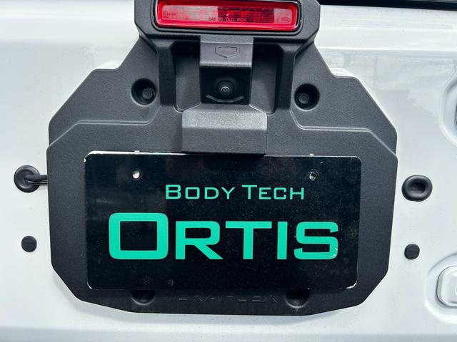 ジープ・ラングラーアンリミテッド ルビコン　ＦＯＸステアリングダンパー・２４グリル・ハイフェンダー・Ｑｕａｋｅ　ＬＥＤ・Ｏｒａｃｌｅサイドマーカー・ＦＵＥＬ・トレイルグラップラー・リフトアップ・Ｆ／Ｒ社外バンパー・Ｆｕｒｙドアハンドルカバー（38枚目）