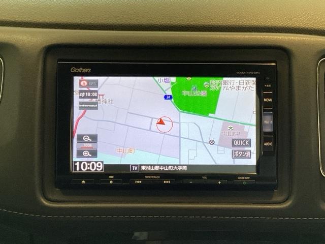 ナビゲーションはフルセグＴＶ対応のＧａｔｈｅｒｓ純正メモリーナビを搭載しています。Ｂｌｕｅｔｏｏｔｈオーディオ機能がありますので、スマートフォンなどの音楽も再生できます。