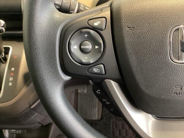 フリード Ｇ・ホンダセンシング　光触媒抗菌消臭施工済　ナビ　ＥＴＣ　追突被害軽減ブレーキ　ｉストップ　Ｗエアバッグ　パワーウィンドウ　アクティブクルーズコントロール　スマートキ　カラーバックモニター　ワンセグテレビ　ＶＳＡ　エアコン（11枚目）