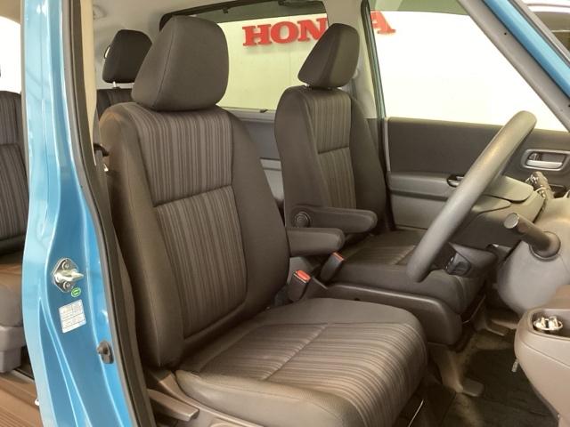 フリード Ｇ・ホンダセンシング　光触媒抗菌消臭施工済　ナビ　ＥＴＣ　追突被害軽減ブレーキ　ｉストップ　Ｗエアバッグ　パワーウィンドウ　アクティブクルーズコントロール　スマートキ　カラーバックモニター　ワンセグテレビ　ＶＳＡ　エアコン（17枚目）