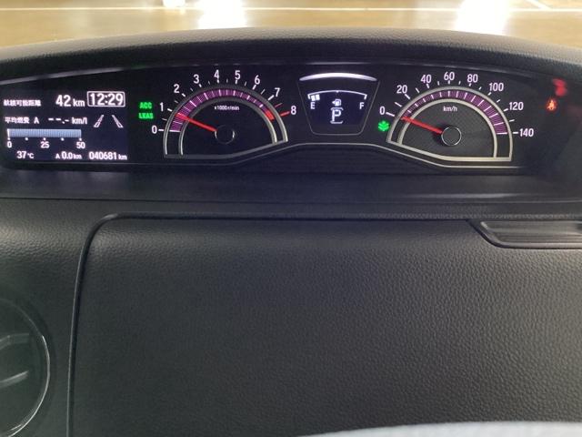 Ｎ－ＢＯＸカスタム Ｇ・Ｌホンダセンシング　いまコレ＋新品・ディスプレイ・オーディオ付　光触媒抗菌消臭施工済　エアコン　衝突被害軽減装置　シ－トヒ－タ－　ＶＳＡ　パワーウィンドウ　エアバック　Ｗ電動スライド　ベンチシート　４ＷＤ車　キーフリー（12枚目）