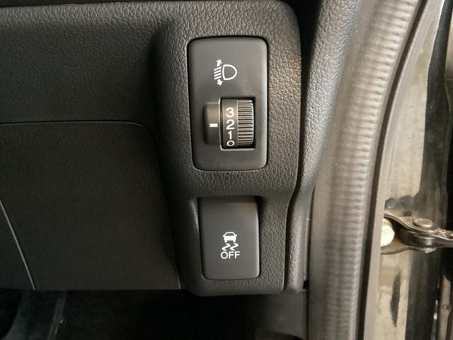 Ｎ－ＢＯＸ ＧＳＳパッケージ　光触媒抗菌消臭施工済　ナビ　シートヒーター　ＥＴＣ　Ｉストップ　両側スライド片側電動ドア　ダブルエアバック　イモビ　１セグＴＶ　スマートキー＆プッシュスタート　ベンチシ－ト　フルオートエアコン　ＡＢＳ（14枚目）