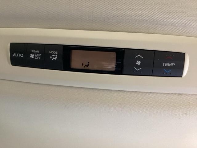 オデッセイ アブソルート・ＥＸ　光触媒抗菌消臭施工済　エンジンスターター　ナビ　オットマン　ＥＴＣ　ＭＴモード　バックモニター　ＷＡＣ　スマ－トキ－　セキュリティーアラーム　３列シート　ＤＶＤ再生　オートクルーズコントロール　ＡＢＳ（10枚目）