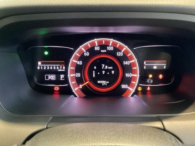 オデッセイ アブソルート・ＥＸ　光触媒抗菌消臭施工済　エンジンスターター　ナビ　オットマン　ＥＴＣ　ＭＴモード　バックモニター　ＷＡＣ　スマ－トキ－　セキュリティーアラーム　３列シート　ＤＶＤ再生　オートクルーズコントロール　ＡＢＳ（11枚目）