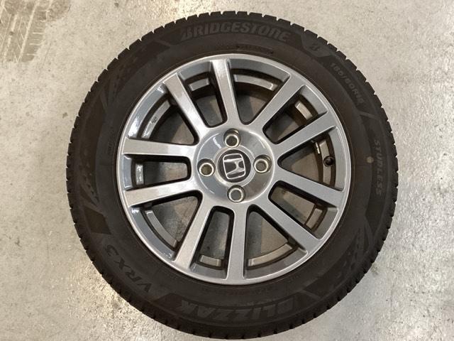 フィット e:HEVホームブラックスタイル 中古スタッドレスタイヤ、純正メモリーナビ、ドライブレコーダー前後装着+ETC付 当社デモカー Bカメラ DVD再生 ドラレコ アイドリングストップ オートクルーズコントロール LEDヘッドランプ(3枚目)