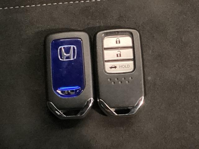 インサイト EX・ブラックスタイル 光触媒抗菌消臭施工済 障害物センサー ナビ シートヒーター ETC AAC クルーズコントロール キーレス LEDライト Pセンサー サイドエアバッグ VSA エアバッグ スマートキー ABS USB(14枚目)