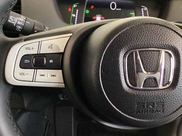 フィット ｅ：ＨＥＶホーム　中古スタッドレスタイヤ、純正メモリーナビ、ドライブレコーダー前後装着＋ＥＴＣ付　当社デモカー　リヤカメラ　ＤＶＤ再生可能　ＶＳＡ　サイドカーテンエアバック　前後ソナー　スマートキ　ＥＣＯＮモード（15枚目）