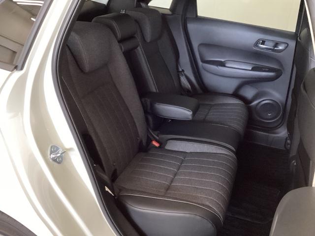 フィット ｅ：ＨＥＶホーム　中古スタッドレスタイヤ、純正メモリーナビ、ドライブレコーダー前後装着＋ＥＴＣ付　当社デモカー　リヤカメラ　ＤＶＤ再生可能　ＶＳＡ　サイドカーテンエアバック　前後ソナー　スマートキ　ＥＣＯＮモード（26枚目）