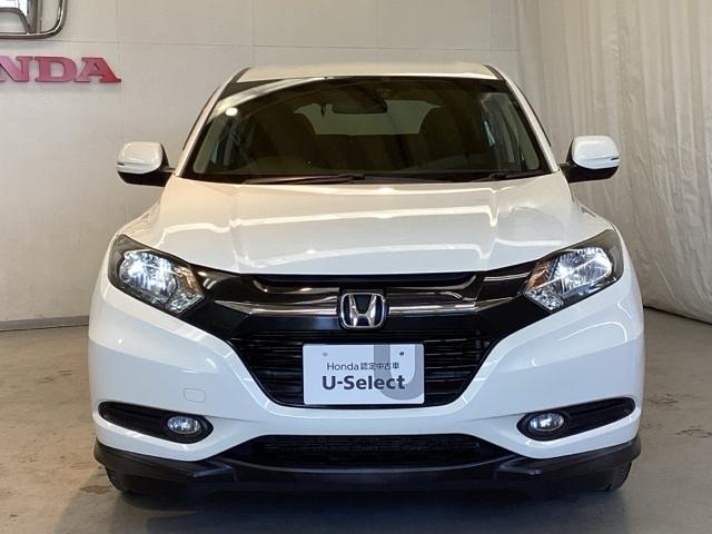 ヴェゼル Ｇ　光触媒抗菌消臭施工済　ナビ　ＥＴＣ　地デジ　横滑り防止機能　スマートキー　イモビ　アイドリングストップ機能　ＡＢＳ　キーレス　ＤＶＤ再生　パワーウィンドウ　オートエアコン　パワーステアリング（2枚目）