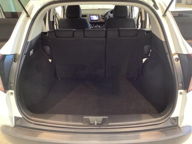 ヴェゼル Ｇ　光触媒抗菌消臭施工済　ナビ　ＥＴＣ　地デジ　横滑り防止機能　スマートキー　イモビ　アイドリングストップ機能　ＡＢＳ　キーレス　ＤＶＤ再生　パワーウィンドウ　オートエアコン　パワーステアリング（18枚目）