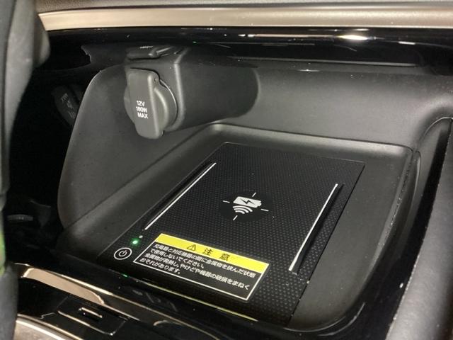 ヴェゼル ｅ：ＨＥＶＺ　ドライブレコーダー前後装備車　光触媒抗菌消臭施工済　ナビ　シートヒーター　ＥＴＣ　衝突回避支援ブレーキ機能　スマキ　Ｐトランク　フルオートエアコン　Ｄレコ　エアバッグ　両席エアバック　Ｒカメ　ソナー（20枚目）