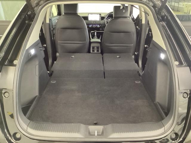 ヴェゼル ｅ：ＨＥＶＺ　ドライブレコーダー前後装備車　光触媒抗菌消臭施工済　ナビ　シートヒーター　ＥＴＣ　衝突回避支援ブレーキ機能　スマキ　Ｐトランク　フルオートエアコン　Ｄレコ　エアバッグ　両席エアバック　Ｒカメ　ソナー（25枚目）