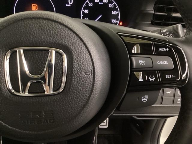 ヴェゼル ｅ：ＨＥＶＺ　光触媒抗菌消臭施工済　ドラレコ前後　障害物センサー　ナビ　シートヒーター　ＥＴＣ　衝突回避支援ブレーキ機能　スマキ　Ｐトランク　フルオートエアコン　Ｄレコ　エアバッグ　両席エアバック　Ｒカメ　ソナー（14枚目）