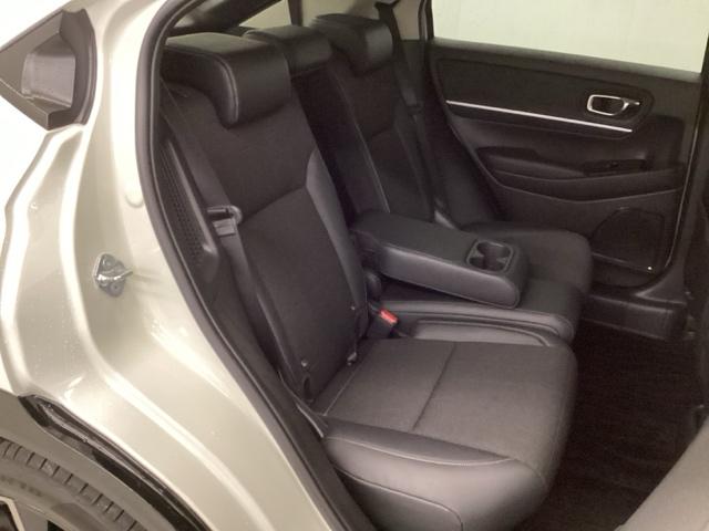 ヴェゼル ｅ：ＨＥＶＺ　光触媒抗菌消臭施工済　ドラレコ前後　障害物センサー　ナビ　シートヒーター　ＥＴＣ　衝突回避支援ブレーキ機能　スマキ　Ｐトランク　フルオートエアコン　Ｄレコ　エアバッグ　両席エアバック　Ｒカメ　ソナー（24枚目）