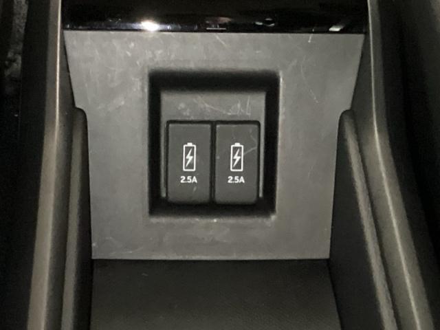 ステップワゴンスパーダ e:HEVスパーダGホンダセンシング 光触媒抗菌消臭施工済 エンジンスターター ナビ ETC ウォークスルー LEDライト ドライブレコーダ セキュリティアラーム 横滑り防止装置 クルーズコントロール Bカメラ USB接続 フルセグ(18枚目)