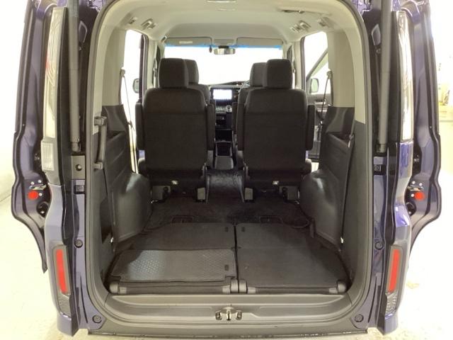 ステップワゴンスパーダ e:HEVスパーダGホンダセンシング 光触媒抗菌消臭施工済 エンジンスターター ナビ ETC ウォークスルー LEDライト ドライブレコーダ セキュリティアラーム 横滑り防止装置 クルーズコントロール Bカメラ USB接続 フルセグ(25枚目)