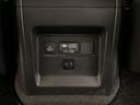センターコンソールボックス後部に100VAC電源(1500W)を装備しています。車内やアウトドアでの家電機器使用も可能で、緊急時の電源としても活躍が期待できます。