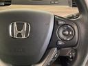 ハンドルにHondaセンシング系のクルーズコントロールやレーンキープアシストなどのスイッチが装備されています。ハンドルから手を離さず安全に操作できます。