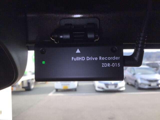 G・Lホンダセンシング 衝突被害軽減ブレーキ ナビ アルミ 地デジ ナビTV LEDヘッドランプ ESC ベンチシート DVD再生 メモリナビ クルーズコントロール 盗難防止 アイドリングS ETC車載器 AC AW ABS(9枚目)