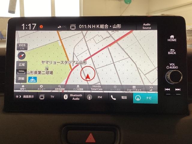 ヴェゼル ｅ：ＨＥＶＺ　中古スタッドレスタイヤ、純正メモリーナビ、ドライブレコーダー前後装着＋ＥＴＣ付　当社デモカー　盗難防止装置　１オーナー　ドラレコ付き　Ｒカメラ　フルセグテレビ　スマ－トキ－　ＥＴＣ車載器　Ｐセンサー（7枚目）