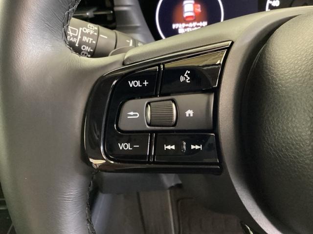 ヴェゼル ｅ：ＨＥＶＺ　中古スタッドレスタイヤ、純正メモリーナビ、ドライブレコーダー前後装着＋ＥＴＣ付　当社デモカー　盗難防止装置　１オーナー　ドラレコ付き　Ｒカメラ　フルセグテレビ　スマ－トキ－　ＥＴＣ車載器　Ｐセンサー（13枚目）